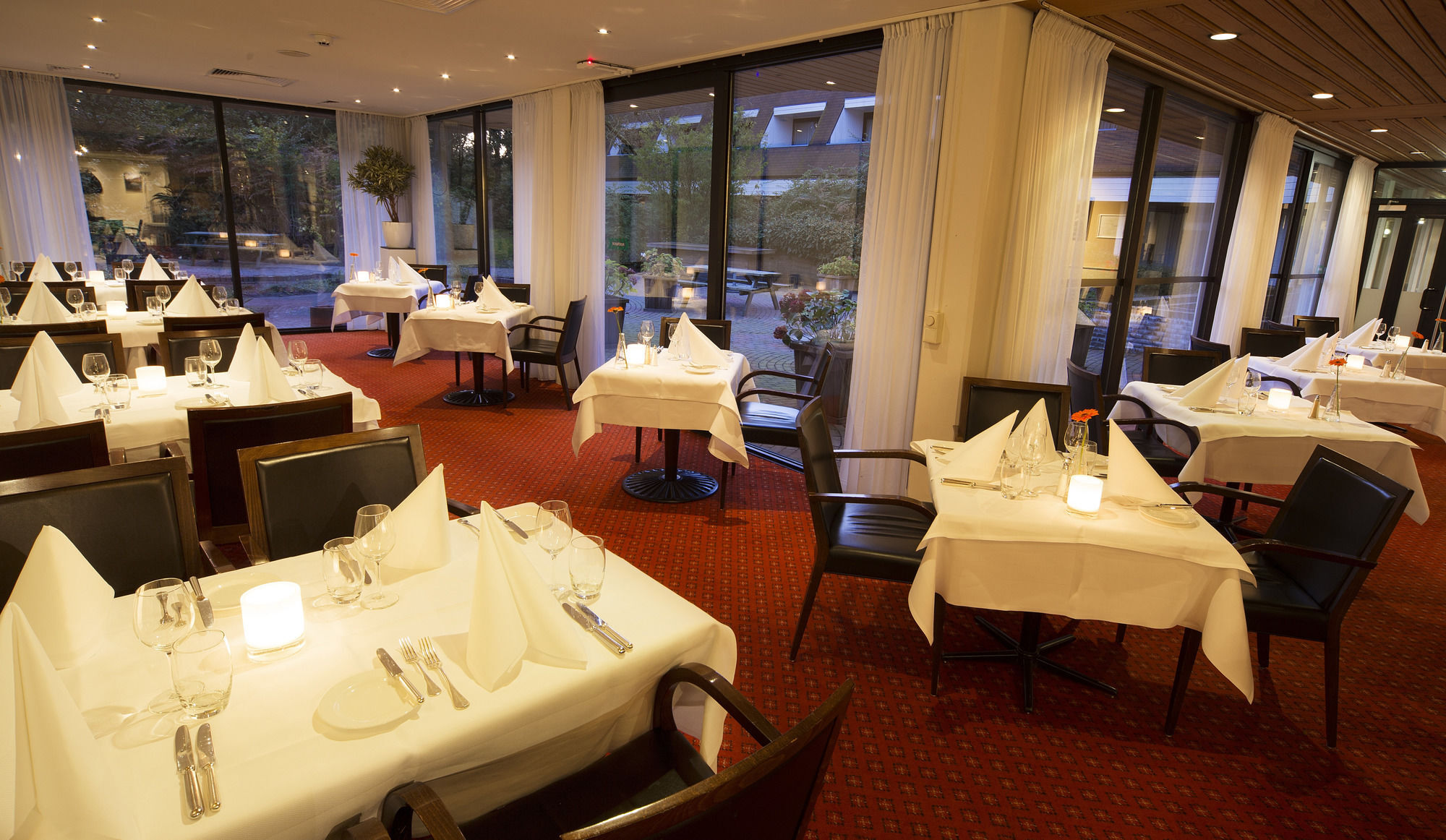 Fletcher Hotel-Restaurant Волфхезе Екстериор снимка