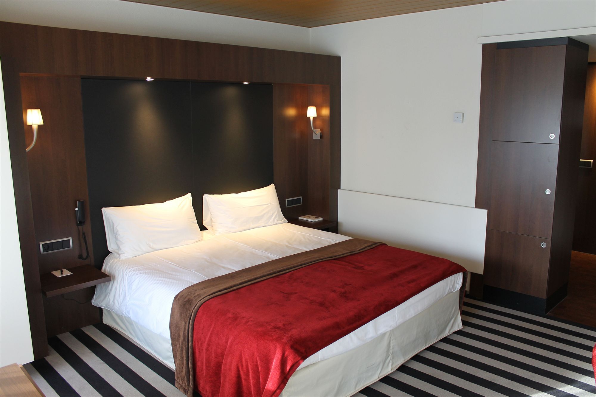 Fletcher Hotel-Restaurant Волфхезе Екстериор снимка
